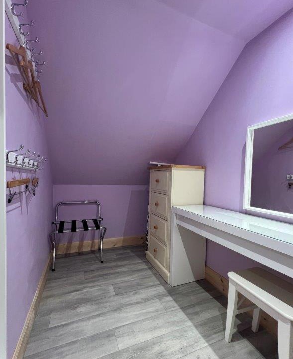 Photo of Others in Alford