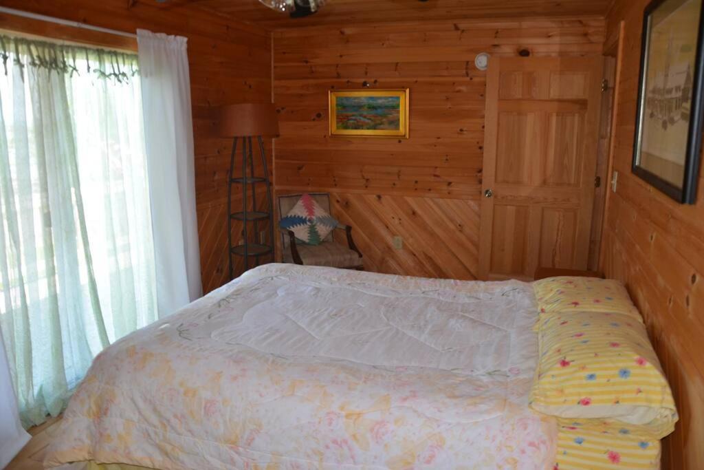 Photo of Bedroom in Eastport