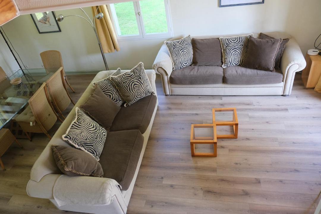 Photo of Livingroom in Saint-Quentin-en-Tourmont