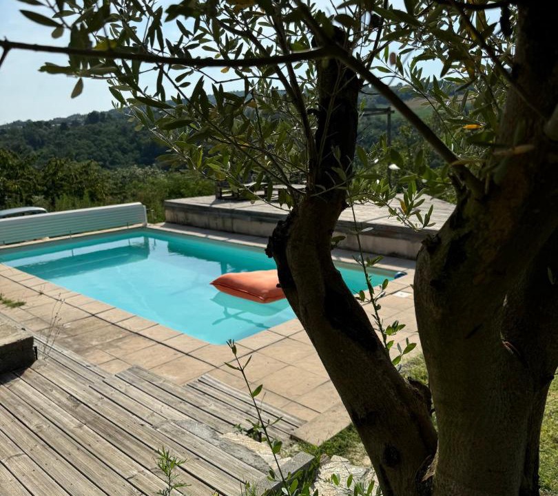 Photo of Others in Lupe