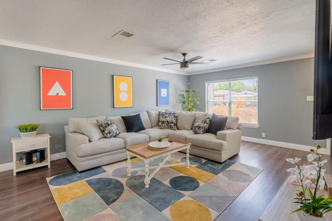 Photo of Livingroom in West San Antonio