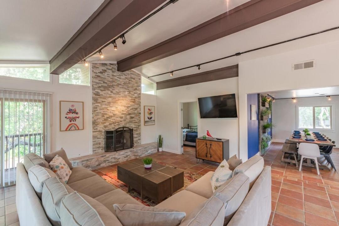 Photo of Livingroom in Wetmore
