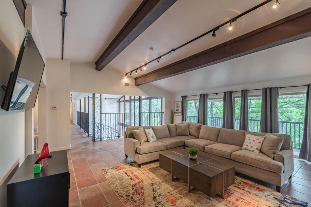 Photo of Livingroom in Wetmore