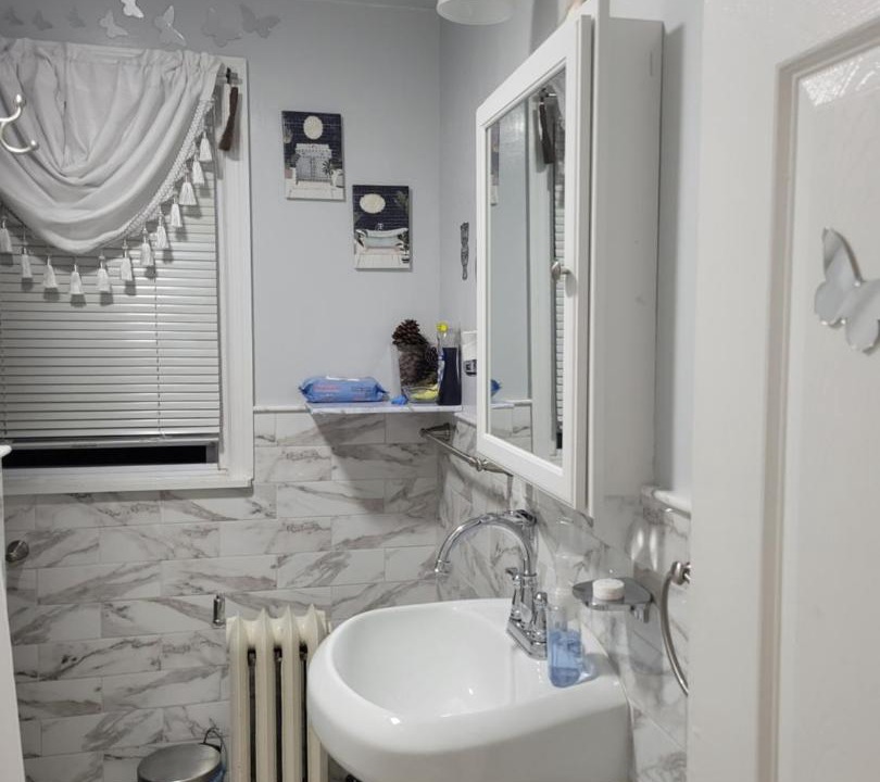 Photo of Bathroom in Roselle