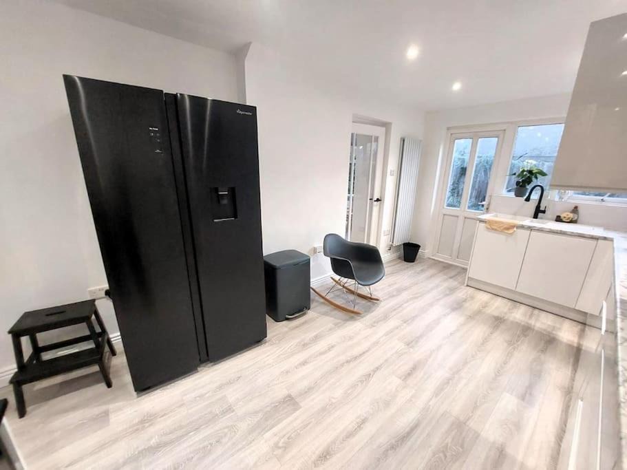 Photo of Others in Singlewell