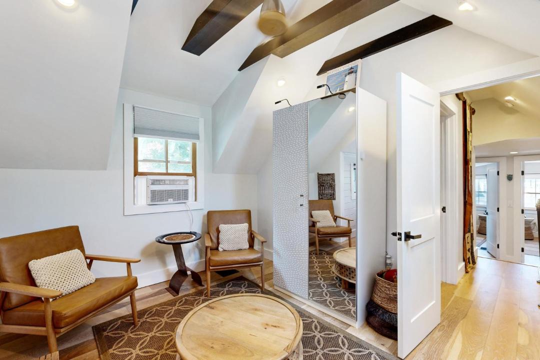 Photo of Others in East Chop