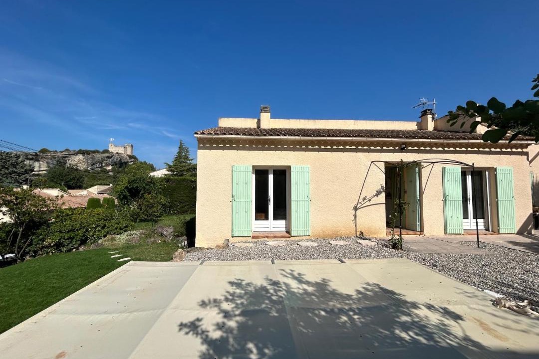 Photo of Buildings in Vaison-la-Romaine