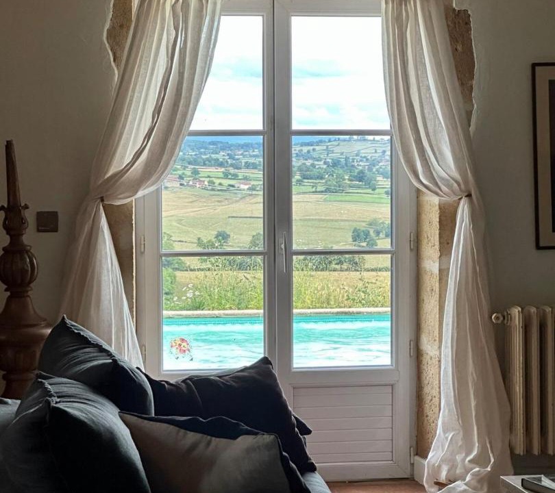 Photo of Livingroom in Saint-Julien-de-Civry