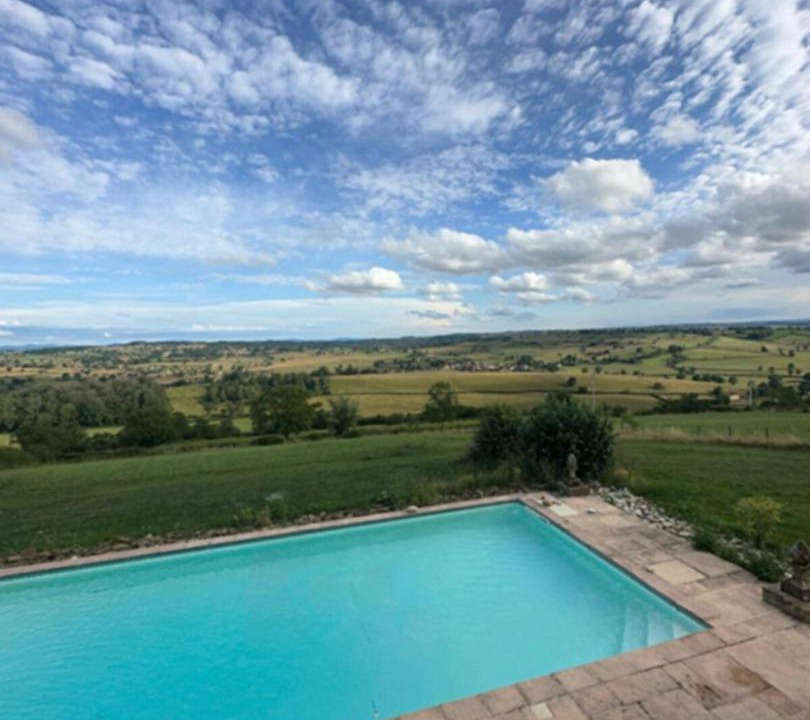 Photo of Outdoor in Saint-Julien-de-Civry