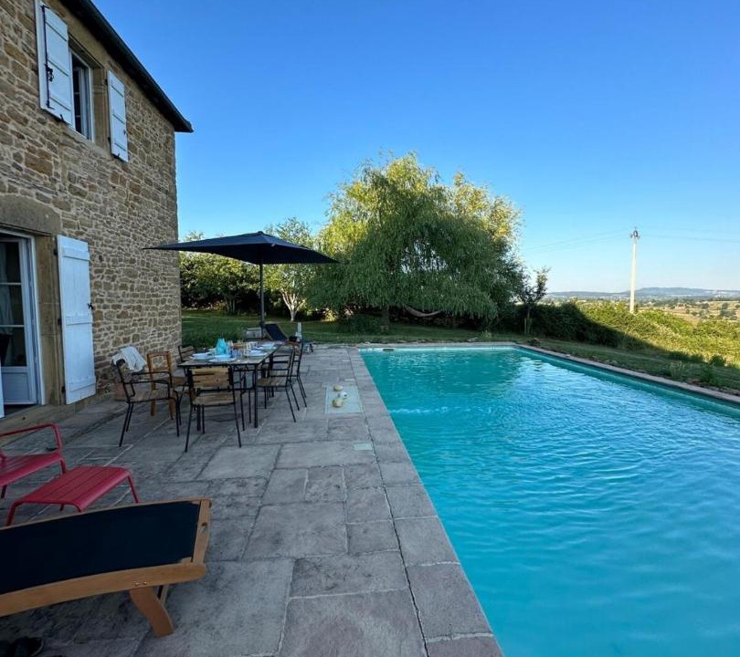 Photo of Outdoor in Saint-Julien-de-Civry