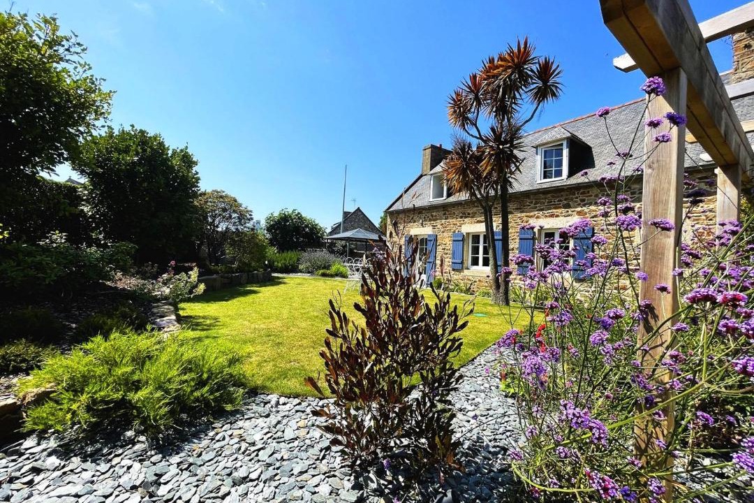 Photo of Others in Lanmodez