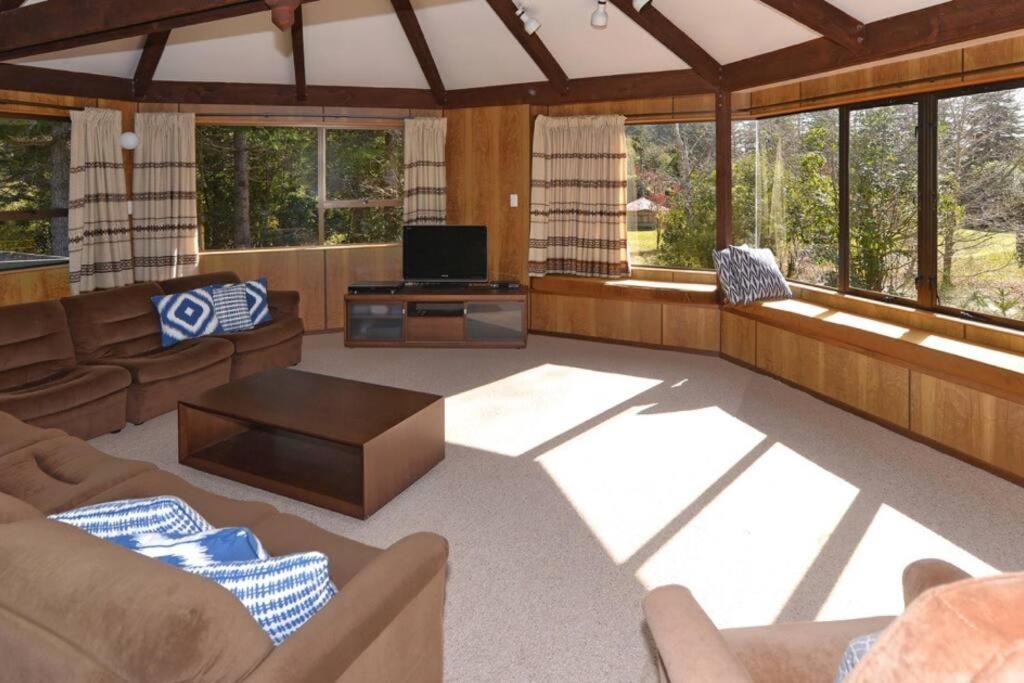 Photo of Others in Ngaio Bay