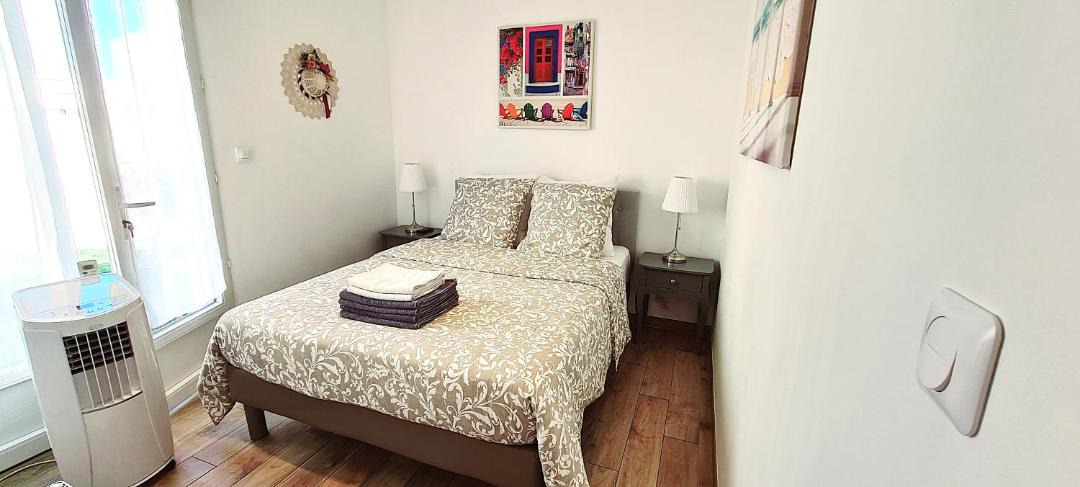 Photo of Bedroom in Fleury-les-Aubrais