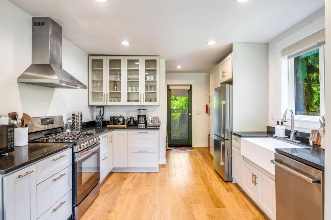 Photo of Kitchen in North Beach/Blue Ridge
