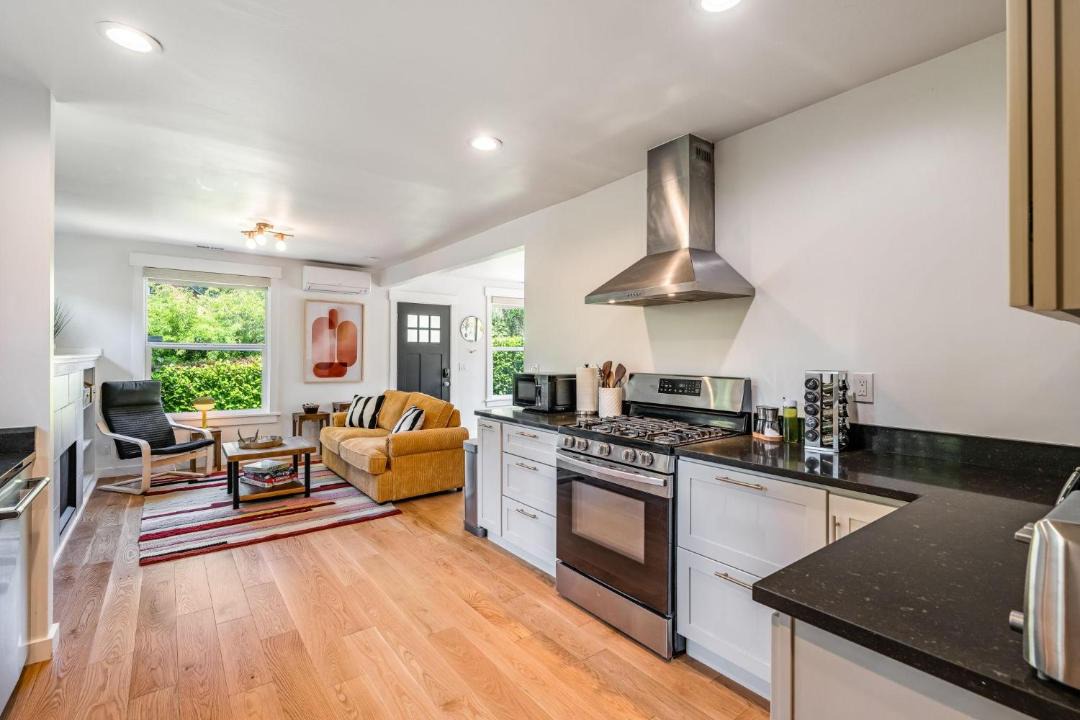 Photo of Kitchen in North Beach/Blue Ridge