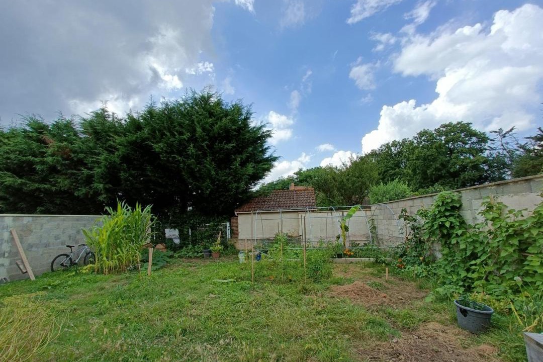 Photo of Others in Maurepas