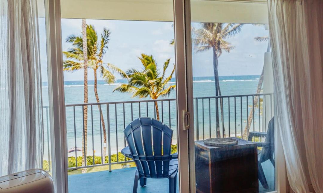 Photo of Patio Balcony in Punaluu