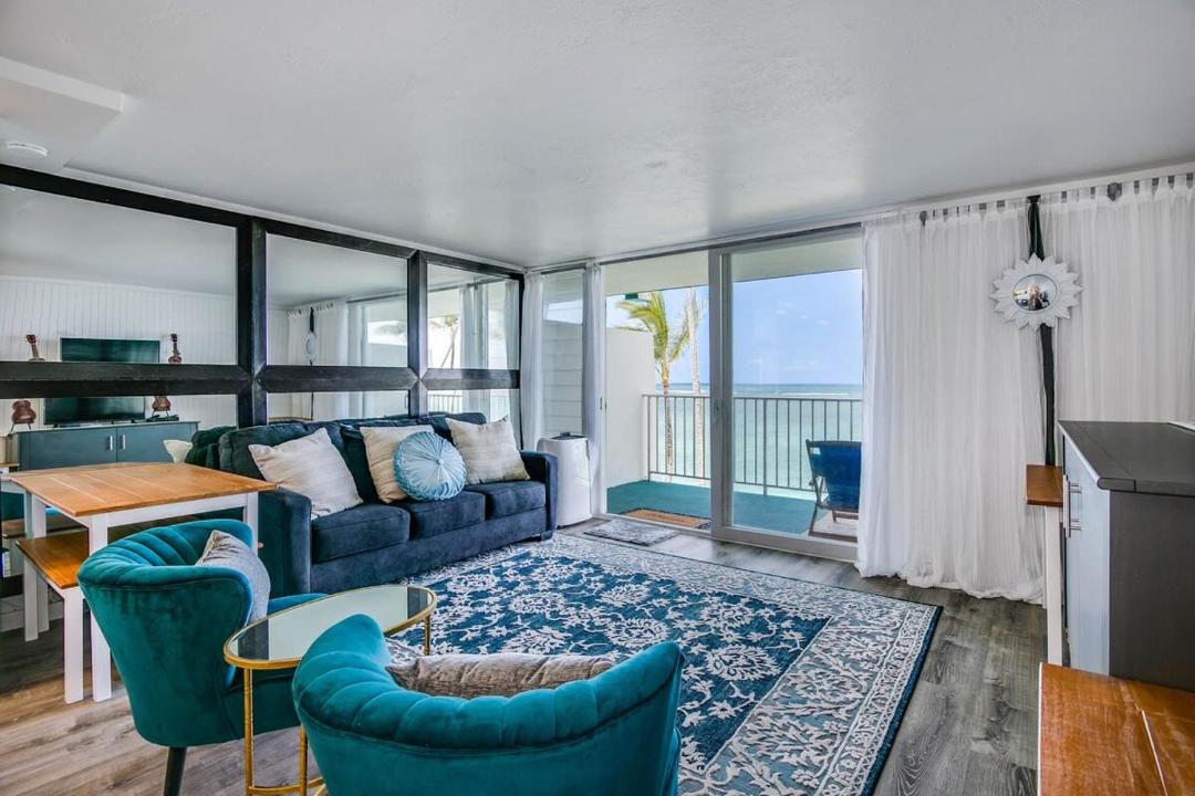 Photo of Livingroom in Punaluu