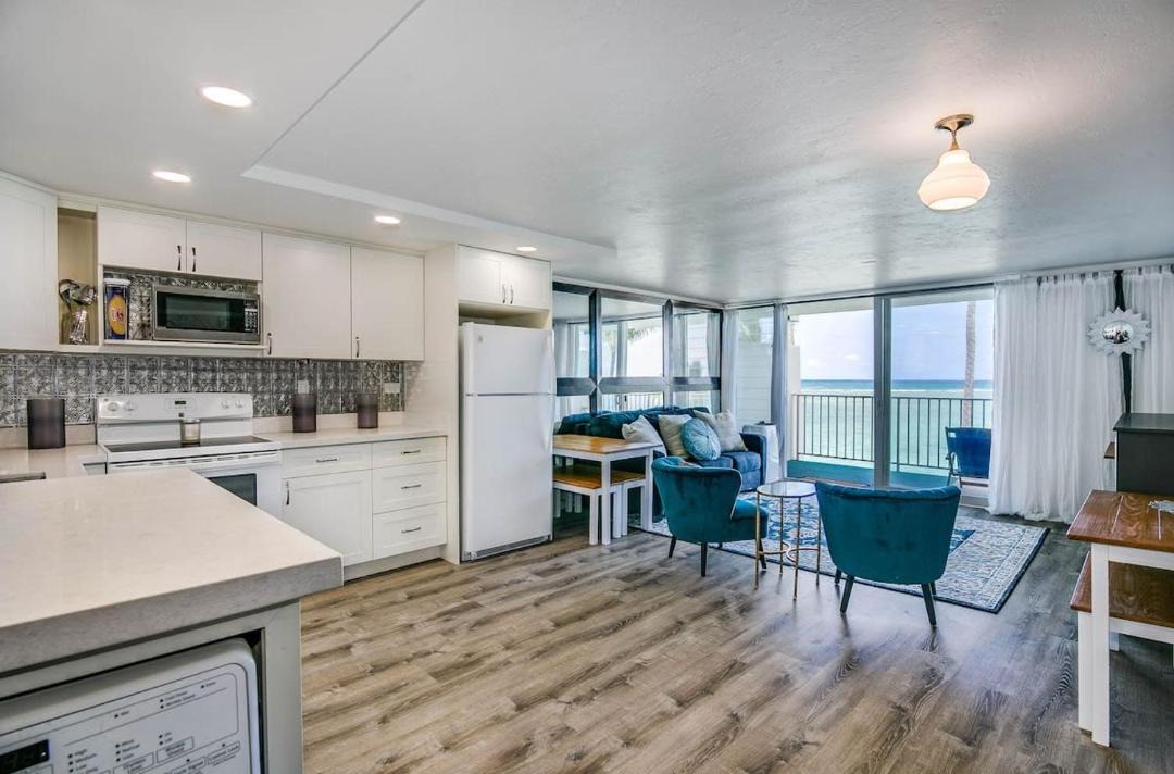 Photo of Others in Punaluu