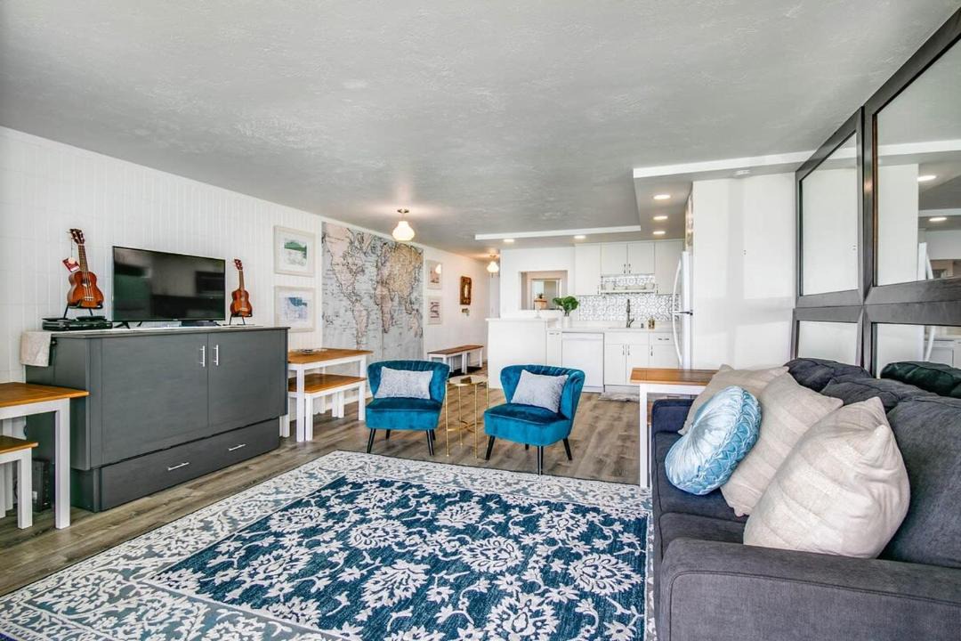 Photo of Others in Punaluu