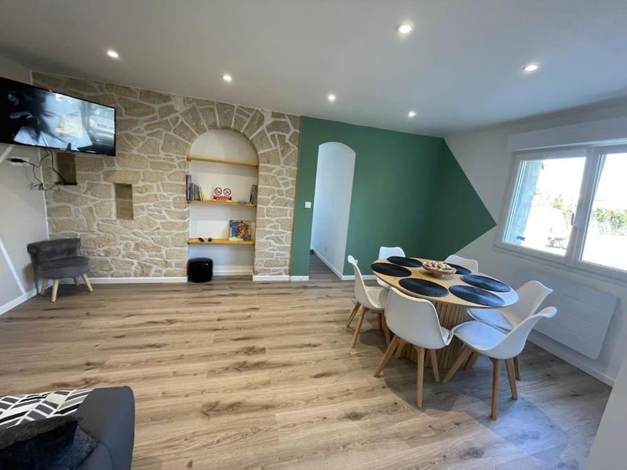 Photo of Others in Abbeville