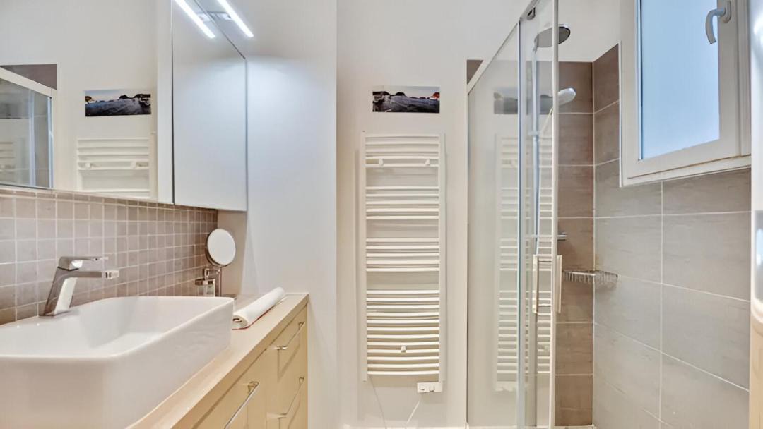 Photo of Bathroom in Quartier de la Porte-Saint-Denis
