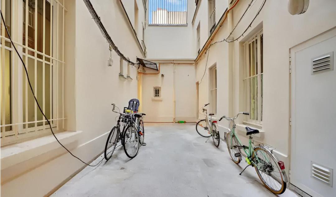 Photo of Others in Quartier de la Porte-Saint-Denis