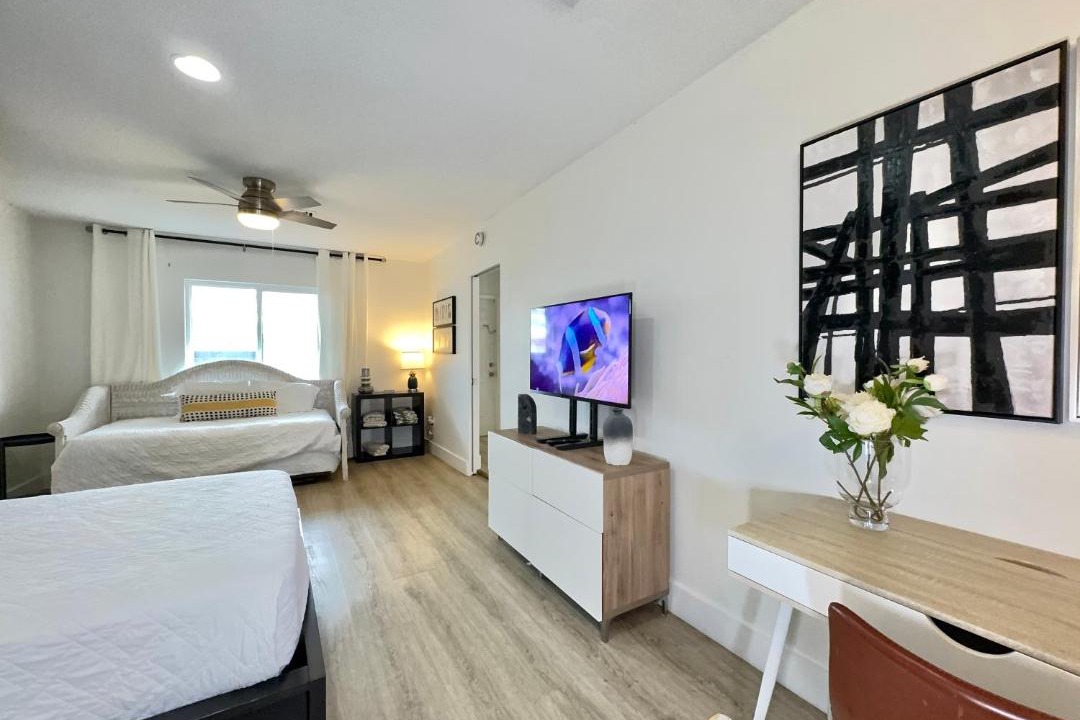 Photo of Others in Wilton Manors