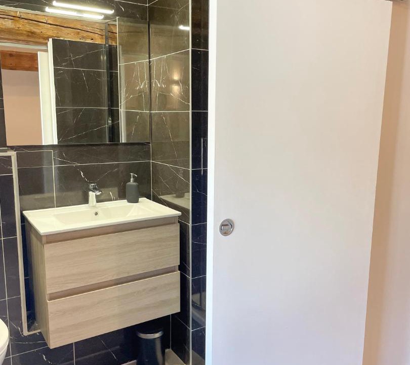 Photo of Bathroom in Montbrison