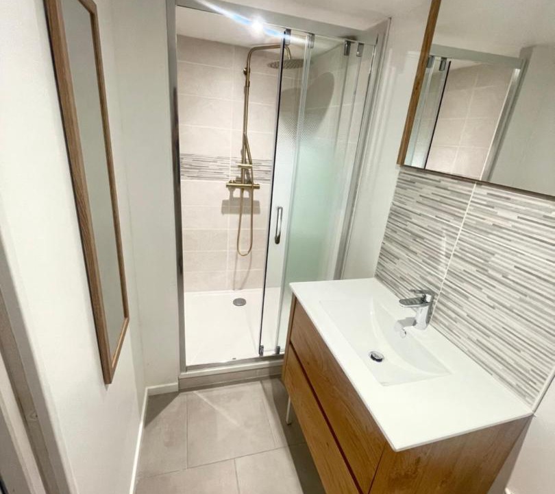 Photo of Bathroom in Saint-Come-de-Fresne