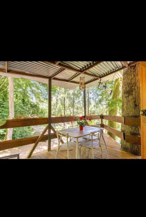 Photo of Others in Maupas