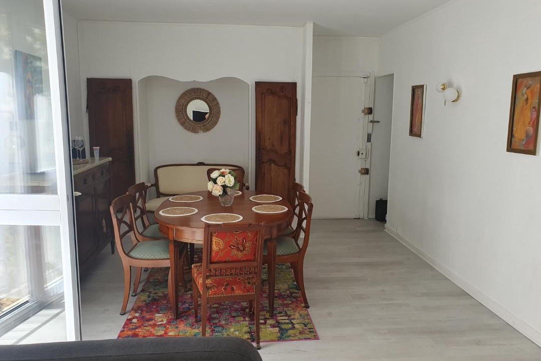 Photo of Others in Orly