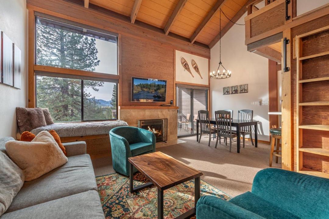Photo of Livingroom in Truckee