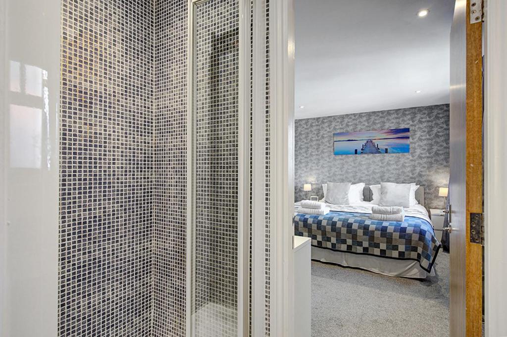 Photo of Others in Skelmersdale