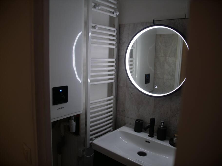 Photo of Bathroom in Quartier de la Salpetriere