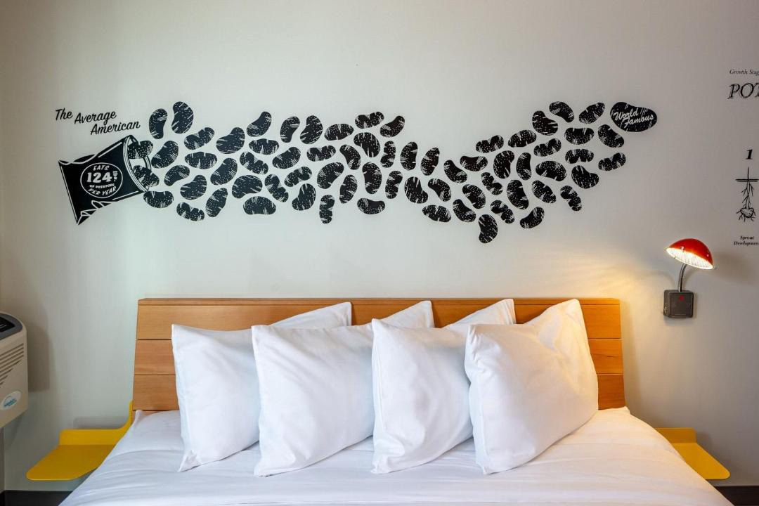 Photo of Others in Downtown Boise