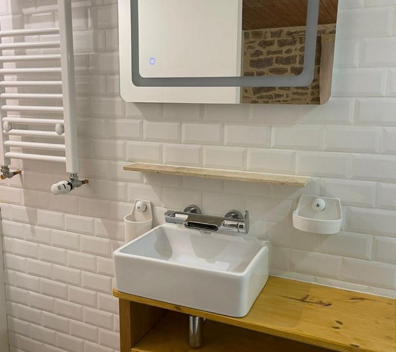 Photo of Bathroom in Fontenay-pres-Vezelay