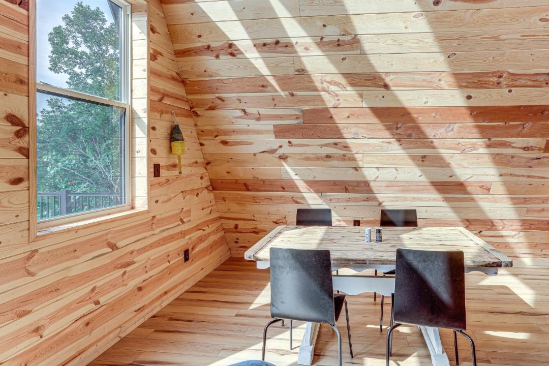 Photo of Others in Hardy