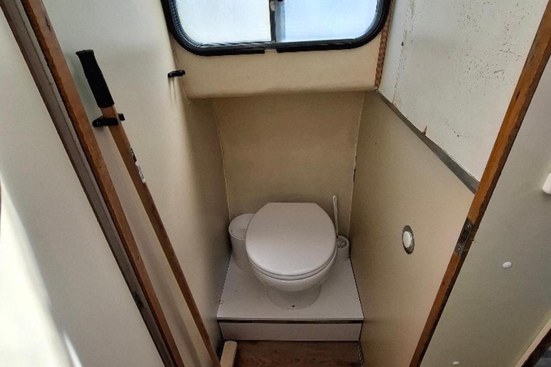 Photo of Bathroom in Chenille-Change