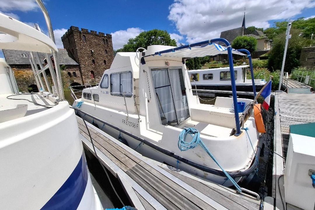 Photo of Others in Chenille-Change