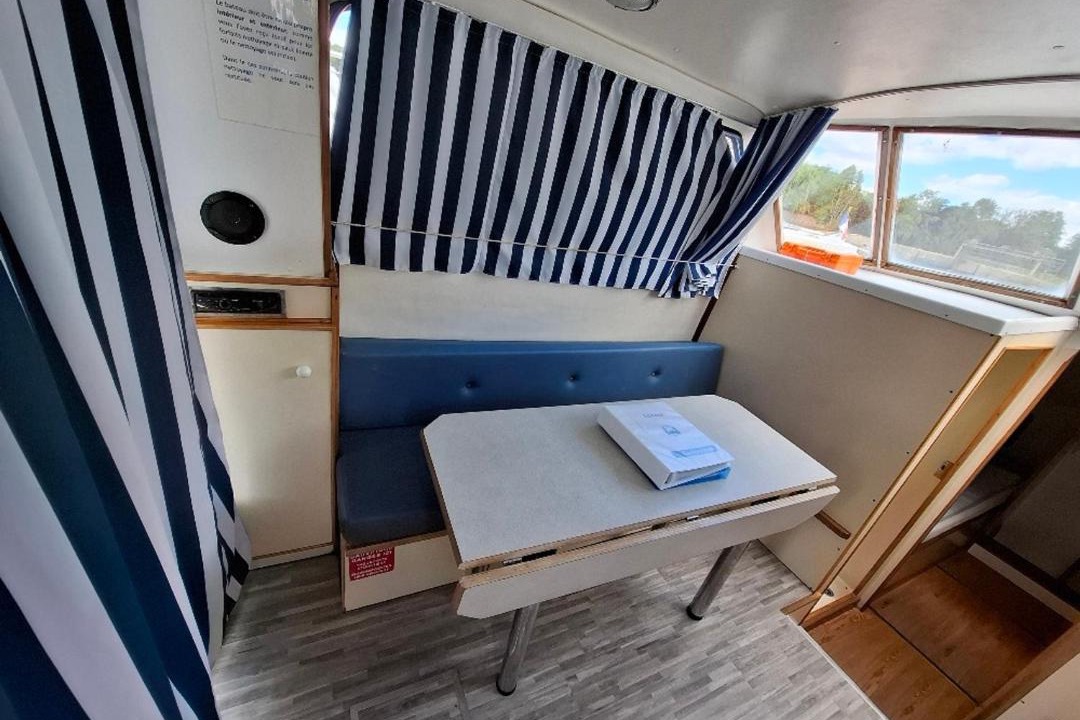 Photo of Others in Chenille-Change