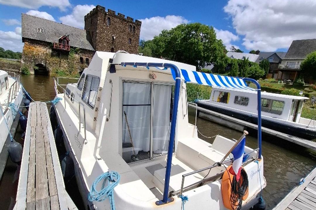 Photo of Others in Chenille-Change