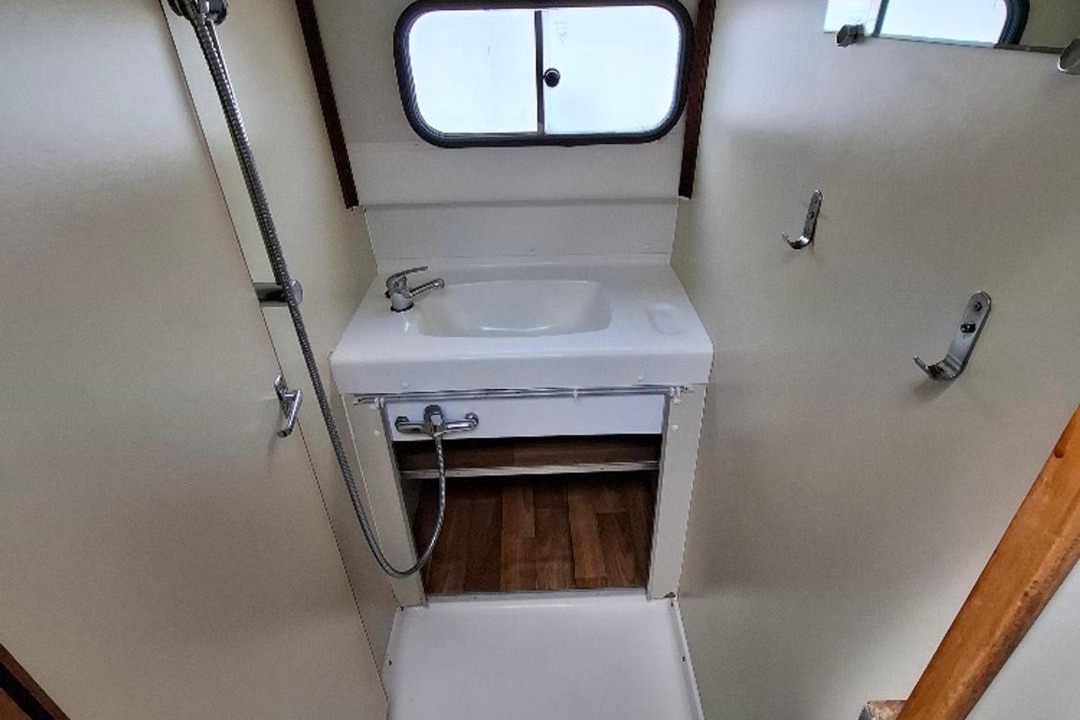 Photo of Others in Chenille-Change