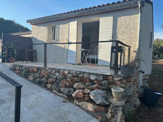 Photo of Buildings in Regusse