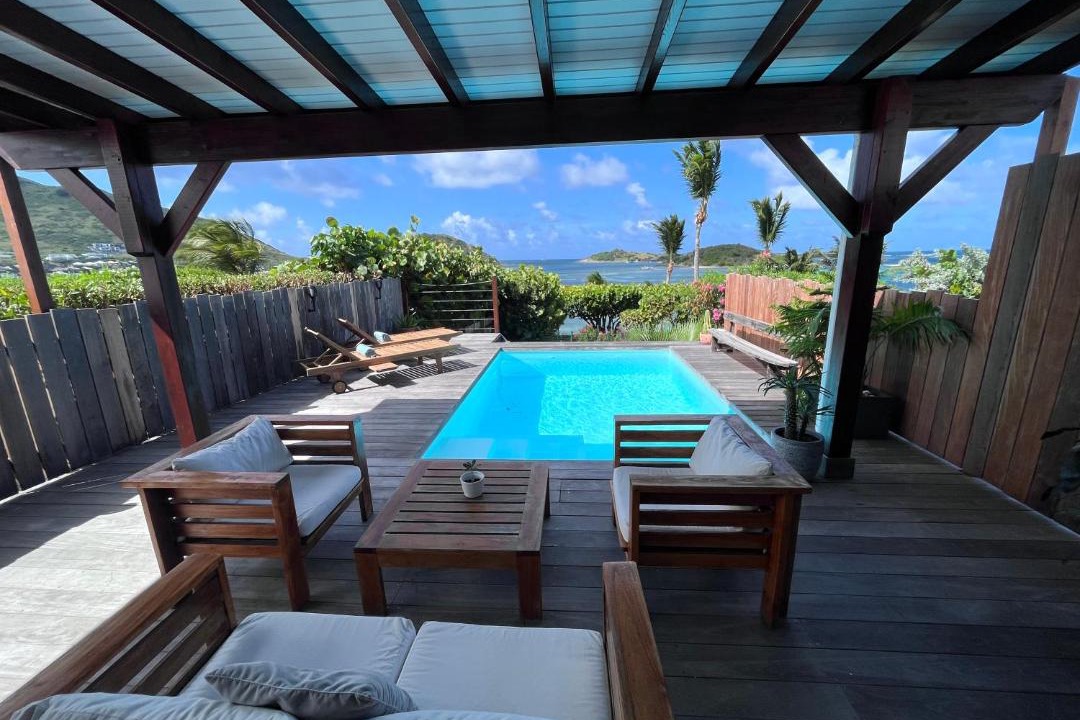 Photo of Others in Cul de Sac