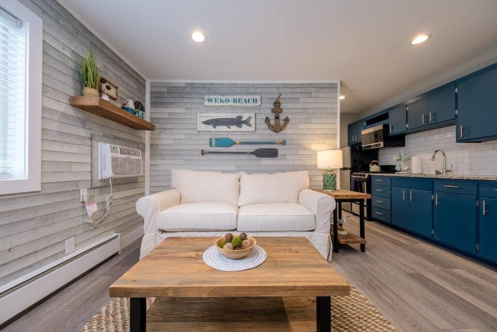 Photo of Others in Bridgman