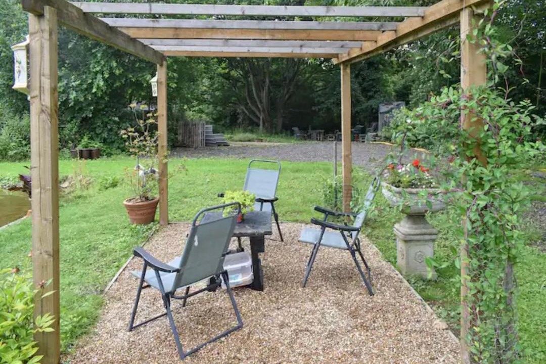 Photo of Others in Five Oak Green