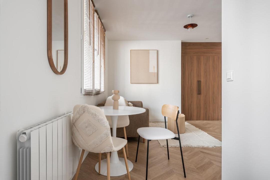 Photo of Others in Fontaine