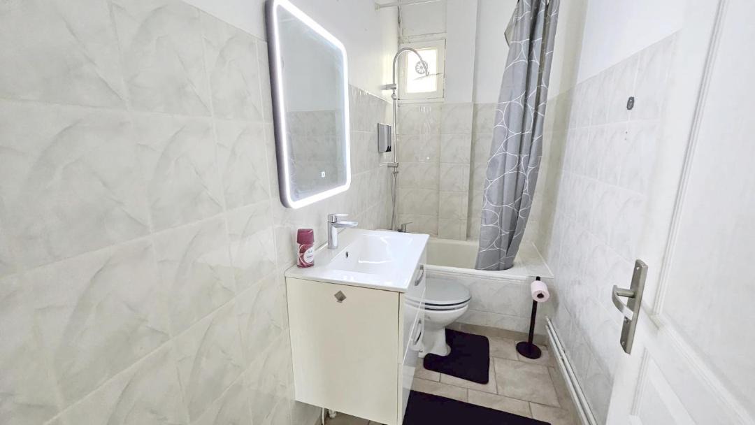 Photo of Bathroom in Villeparisis