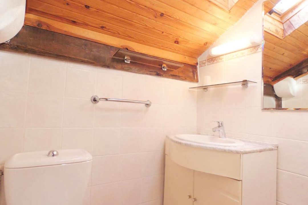 Photo of Bathroom in Herm